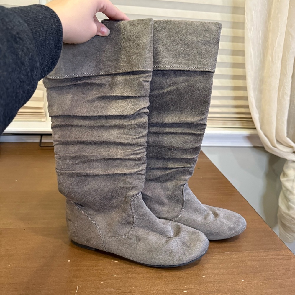 Candies Gray Faux Suede Women's Tall Riding Boots Size 6.5